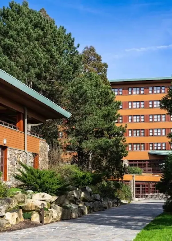Disney Sequoia Lodge – Parc Disneyland