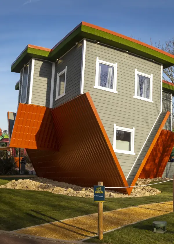 La Maison à l'envers – Futuroscope